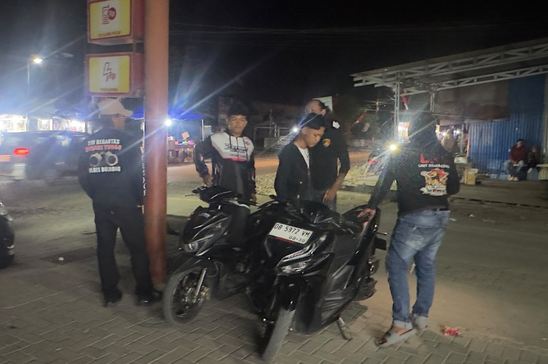 Patroli Mobile dan Razia Sajam di Bolmong, URC Polres Sasar Anak Muda yang Nongkrong hingga Larut Malam