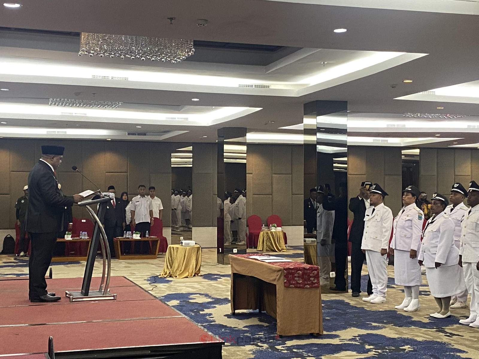 Bupati Manokwari Hermus Indou Tegaskan Kampung Fondasi Utama Pembangunan, Kepala Kampung Antara Waktu Diminta Tak Ciptakan Konflik Baru