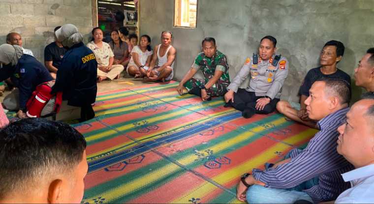 Dandim dan Kapolres Mempawah Takziah ke Rumah Duka Peri Yanto, Warga Tewas saat Pasang Bendera Merah Putih