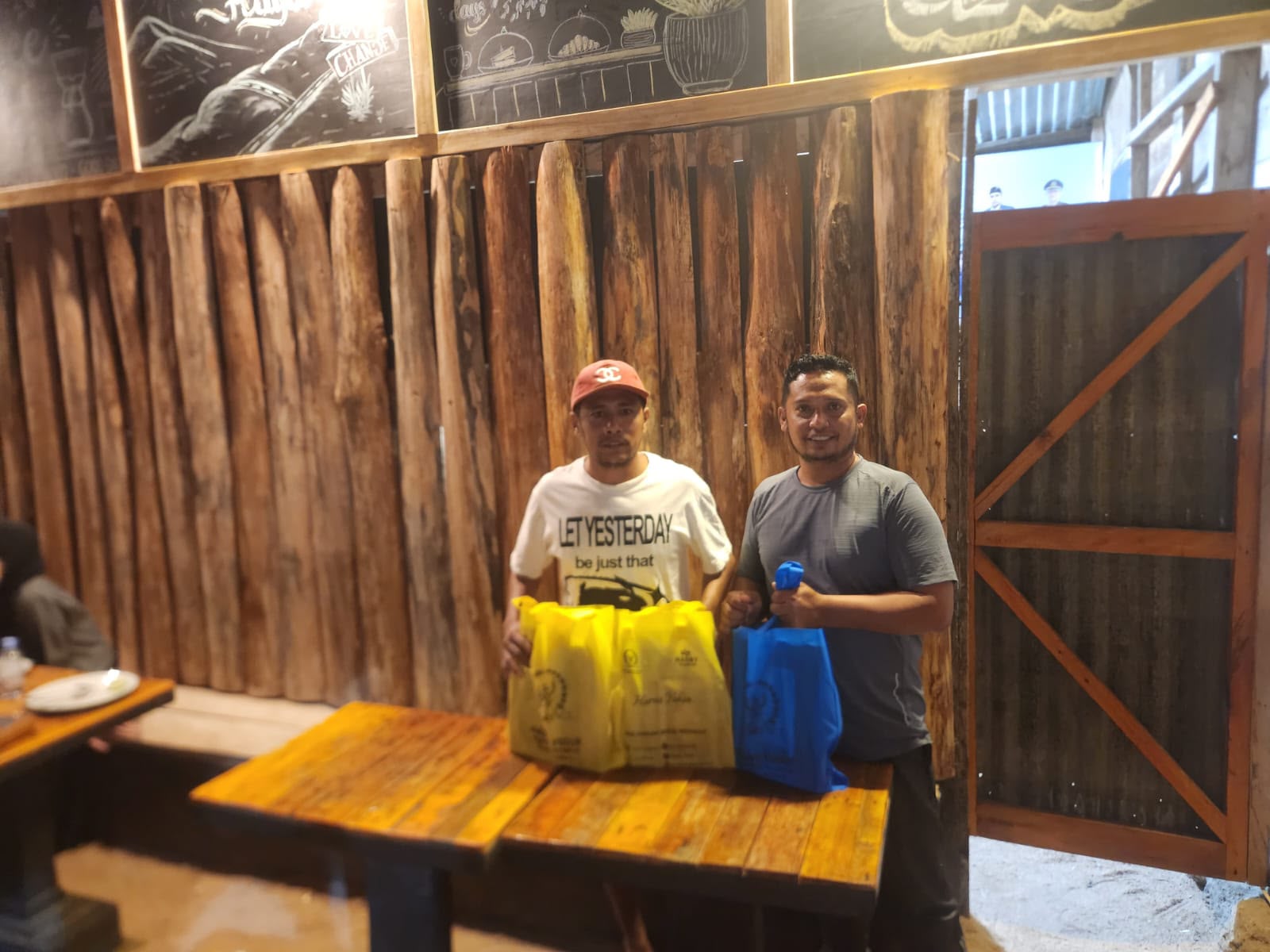 Hasby Yusuf Salurkan Donasi Al-Quran dan Iqra ke 7 Kecamatan di Pulau Taliabu, 20 Desa Jadi Sasaran