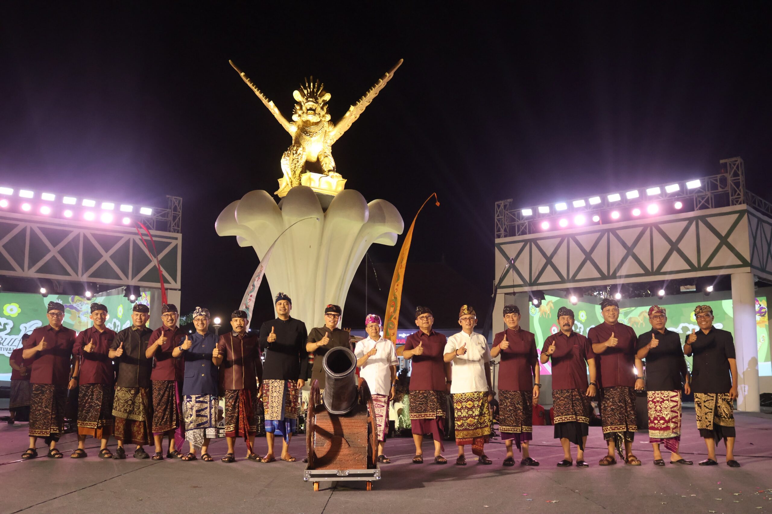 Bulfest 2026 Resmi Dibuka di Singaraja, Gubernur Koster Beri Penghargaan ke Tiga Maestro Tari Buleleng