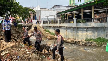 Polisi Temukan Sepotong Kaki di Kali Grogol Depok, Diduga Bagian Tubuh Korban Mutilasi K