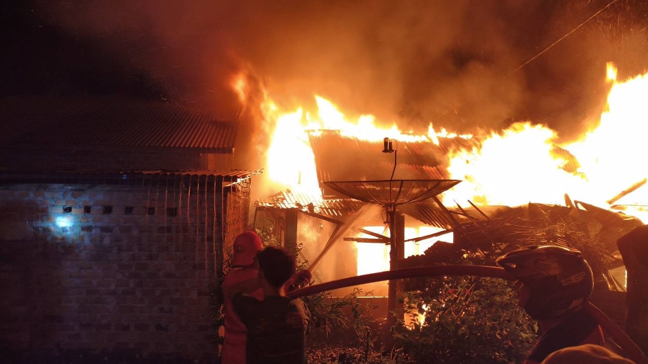 Musi Rawas Dilanda Dua Kebakaran dalam Dua Hari, 6 Rumah Ludes Termasuk di Pedang Muara Beliti