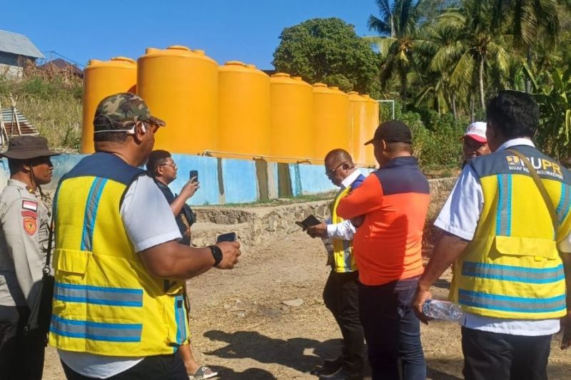 Kementerian PU Kirim 4 Tandon Air ke Pulau Palue NTT, 7.000 Warga Terdampak Gempa Butuh Pasokan Air Bersih Segera