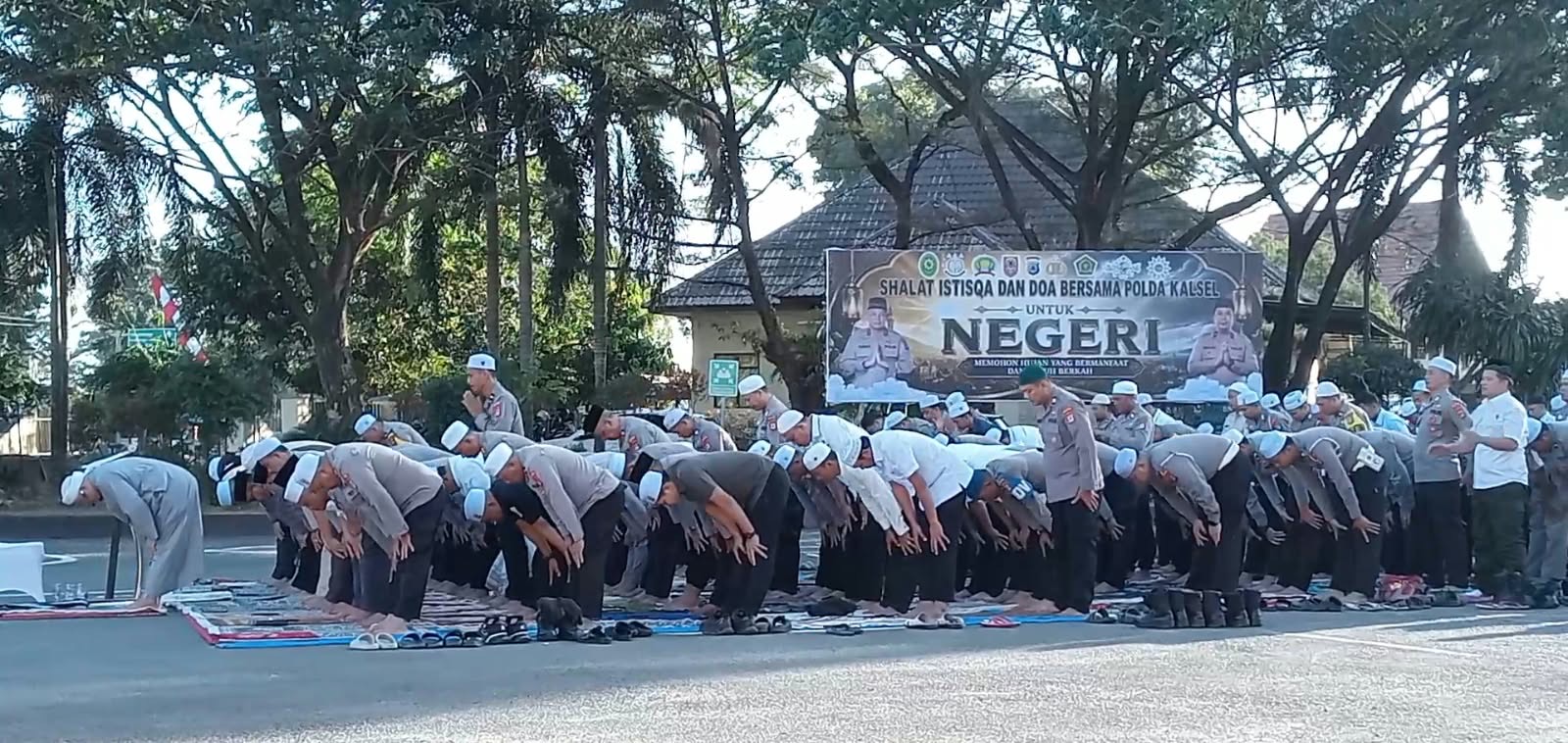 Polres Tanah Laut Gelar Salat Istisqa di Tengah Kemarau Ekstrem, Forkopimda hingga MUI Ikut Serta