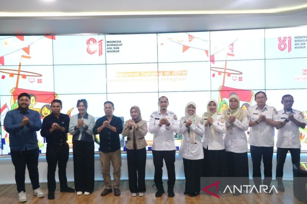 Komisi II DPRD Pontianak Tinjau Pusat Kendali CCTV dan Aplikasi Smart City, Pastikan Layanan Publik Optimal