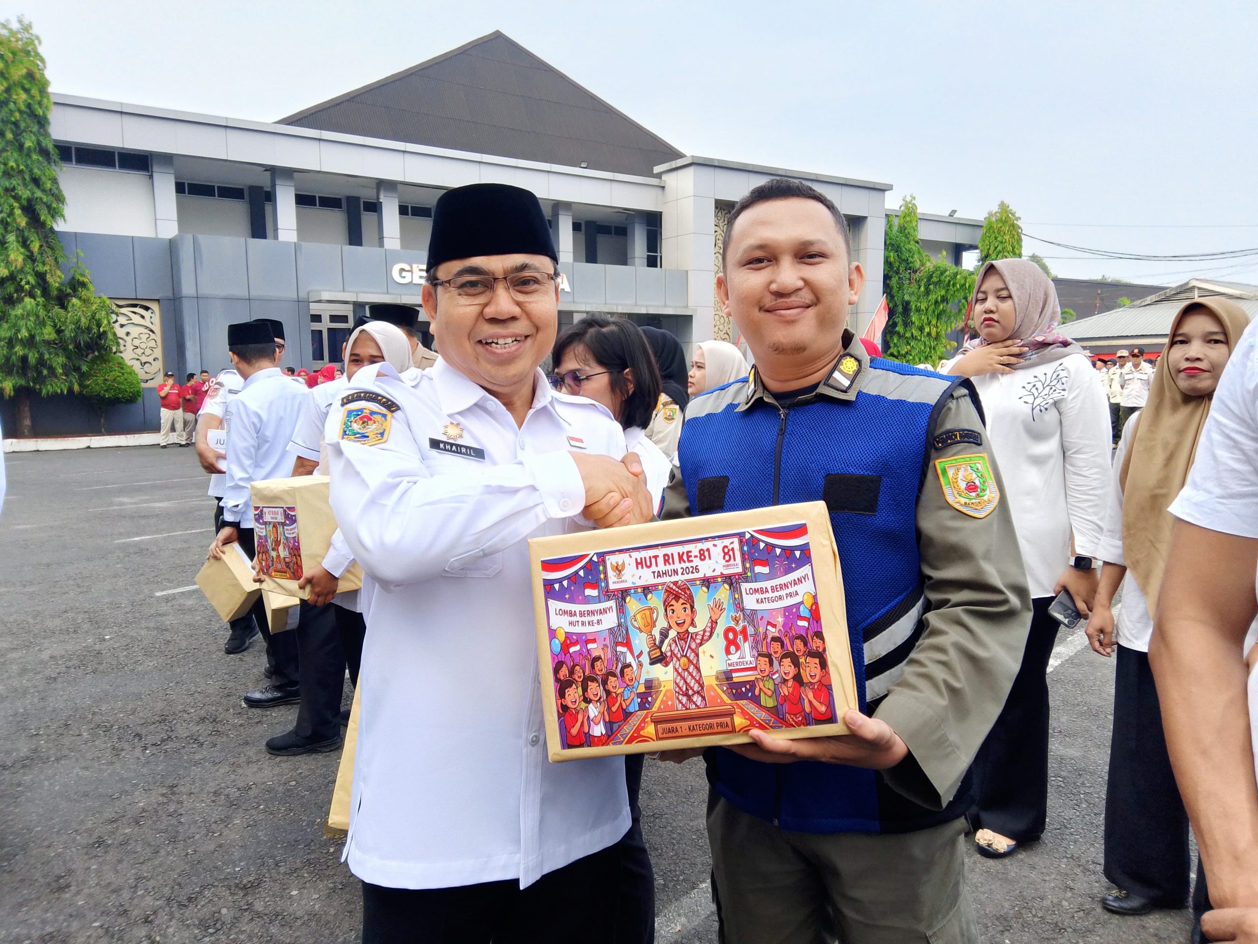 Sekda Bengkulu Herwan Antoni Tutup Rangkaian Lomba HUT ke-81 RI di Lingkungan Pemprov, Hadiah Diberikan ke Pemenang