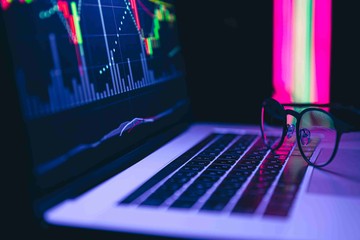 BYAN Melesat 19,97% Dorong IHSG ke 6.449,83, FTSE Russell Tunda Reformasi Indeks