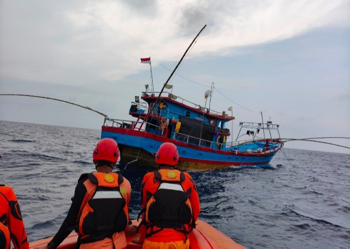 Basarnas Mentawai Evakuasi Dua Penumpang Boat Hilang Kontak di Perairan Sipora, Operasi SAR Diusulkan Ditutup