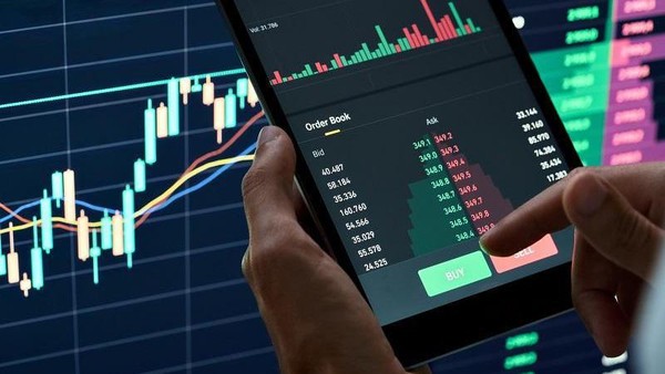 IHSG Hari Ini Diprediksi Sideways di 6.400-6.500, Investor Sumut Tunggu Keputusan Suku Bunga BI