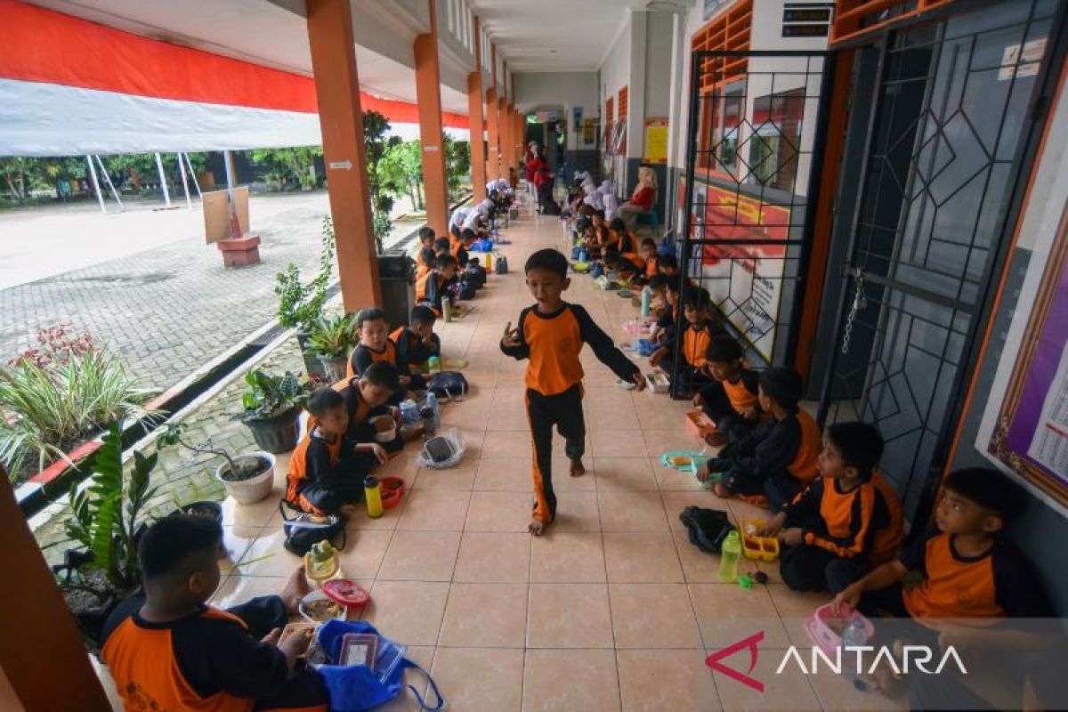 Japfa for Kids di Padang Pariaman Bagikan Telur dan Pantau Bekal Sehat untuk 31 Sekolah Dasar