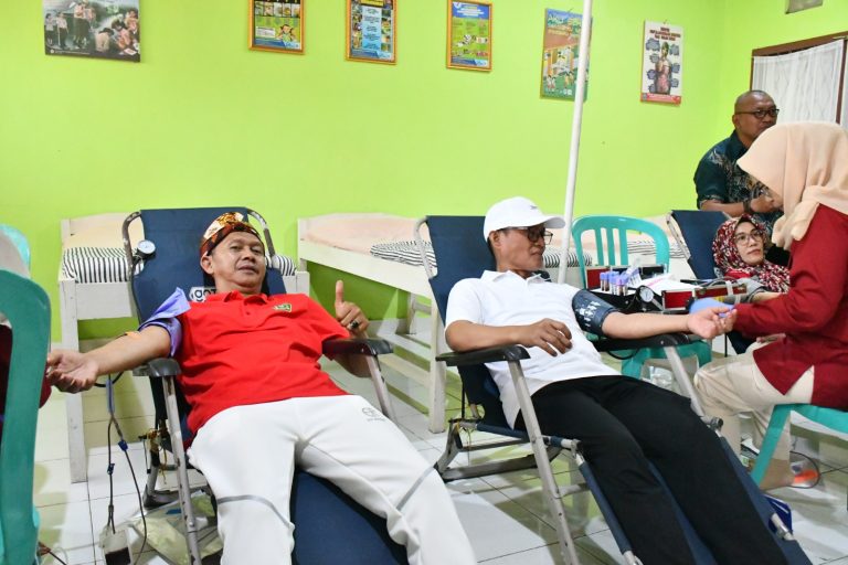 DWP Kemenag Sumsel Himpun 45 Kantong Darah Lewat Aksi Donor di MTsN 2 Palembang, ASN Sebut Wujud Nyata Kemerdekaan