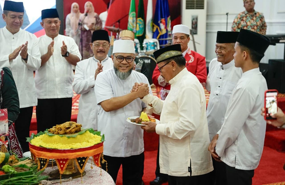 Pemprov Bengkulu Gelar Syukuran HUT ke-81 RI, Undang Anak Yatim Lintas Agama dan Salurkan Beasiswa