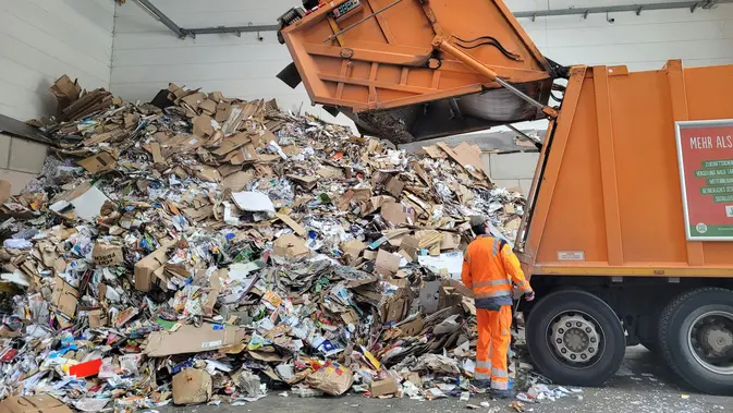 Sucofindo Gandeng Perusahaan China, Garap Proyek Sampah Jadi Listrik untuk Tekan Beban Sampah Perkotaan