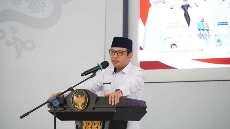 Pengurus Forum Komunikasi LPM Kota Bengkulu 2026-2031 Dikukuhkan, Wali Kota Dedy Minta Amanah Dijalankan dengan Tanggung Jawab