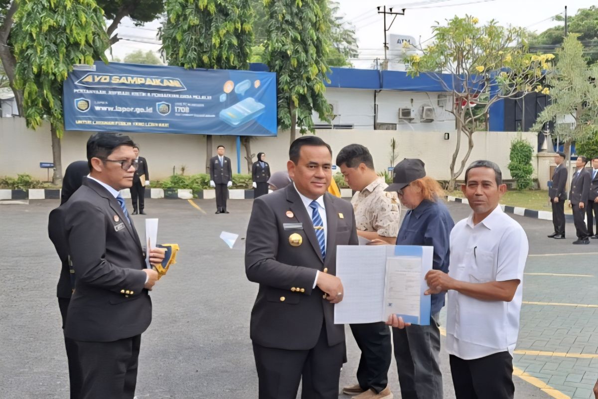 Kanwil Kemenkum Lampung Gratiskan Pen