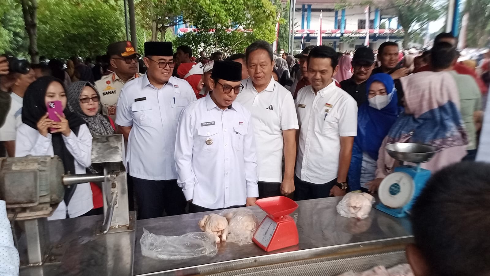 Pemkot Bengkulu Luncurkan Bazar Pangan Murah di Halaman Kantor Wali Kota, Dedy Wahyudi: Rutin Tiap Pekan