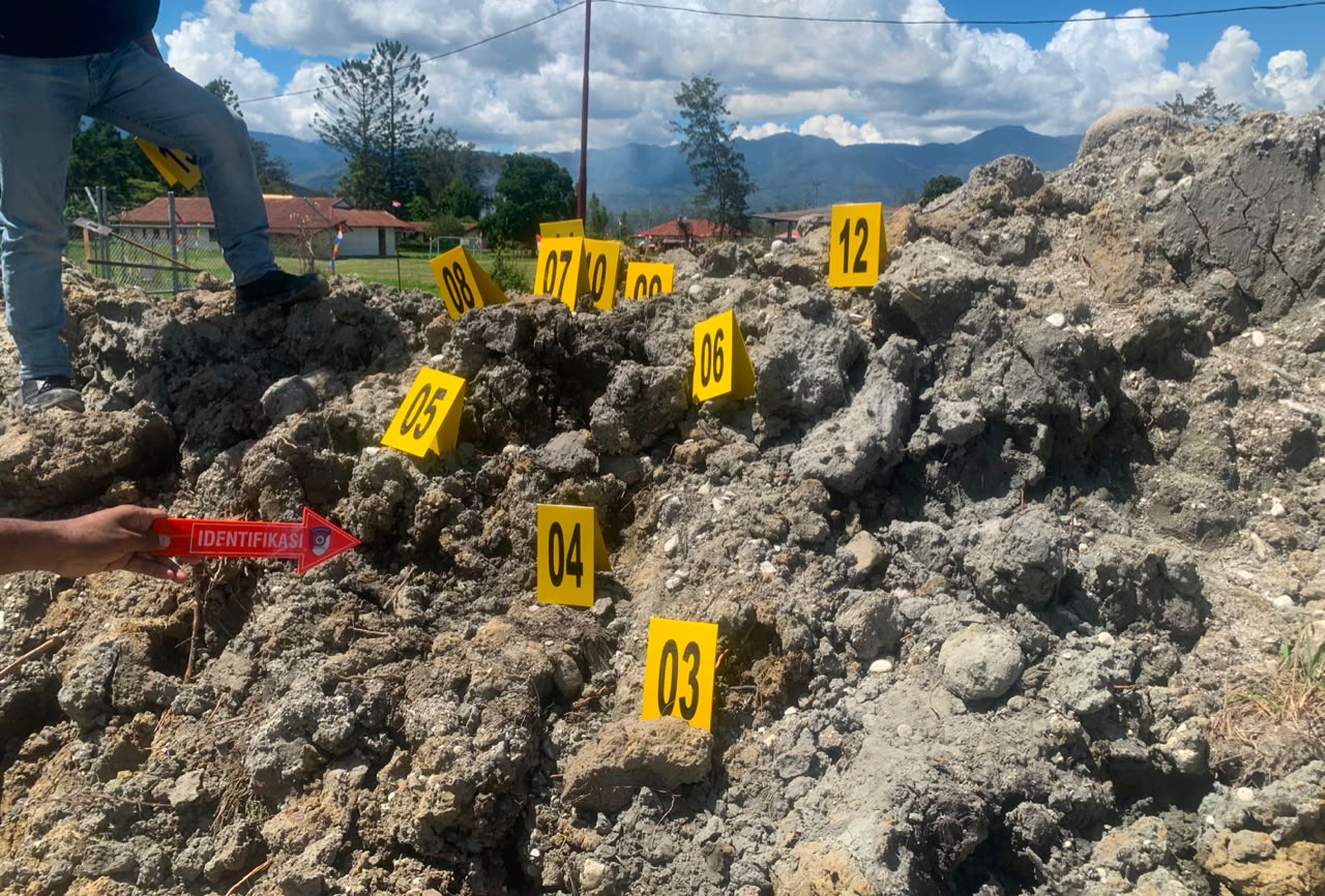 Satgas Damai Cartenz Amankan Polsek Asologaima Usai Gangguan Tembakan, 10 Selongsong Peluru Ditemukan