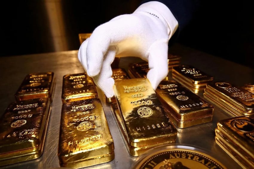 Harga Emas Rebound ke USD4.400 per Ons, Pullback dari Rekor Terendah Usai Konflik Iran Mereda