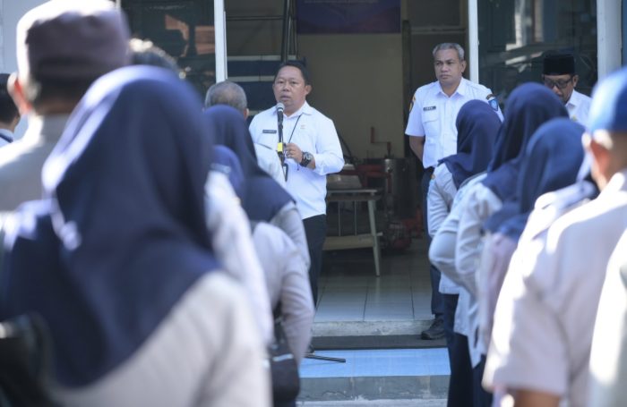 Sekda Ternate Rizal Marsaoly Dorong Dishub Perketat Disiplin dan Retribusi Jelang JKPI ke-12