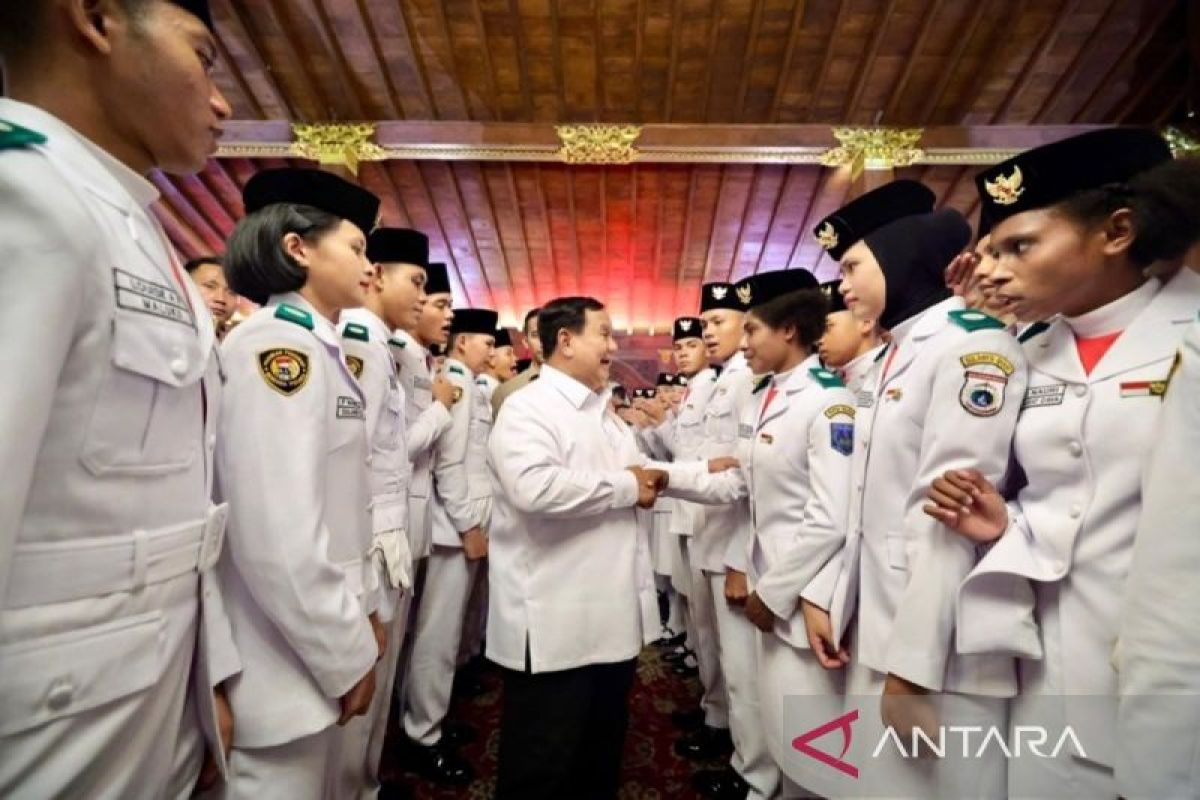 Presiden Prabowo Undang Paskibraka dan Petugas Upacara HUT Ke-81 RI ke Hambalang, Beri Apresiasi Langsung