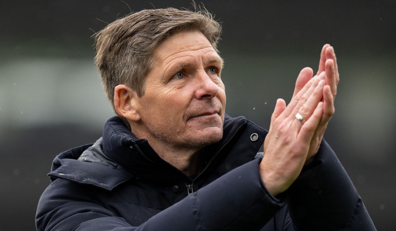 Legenda Nottingham Forest Tolak Prediksi Degradasi: Klaim Skuad Layak Finis di Posisi 8-10 Besar