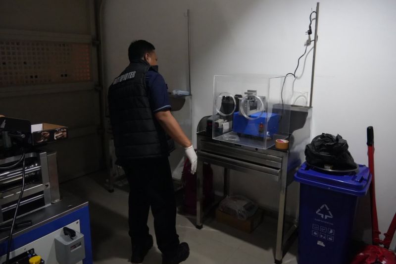 Bareskrim Temukan Bengkel Pengolahan Emas Ilegal di Perumahan Jakarta Utara, Diduga Pasok Jaringan Penyelundupan ke Hong Kong
