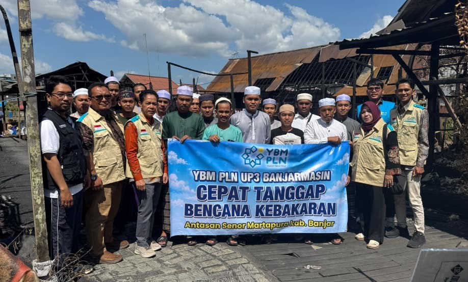 YBM PLN UP3 Banjarmasin Salurkan Bantuan Sembako dan Uang Saku untuk Korban Kebakaran Antasan Senor