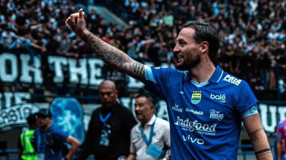 Persib Bandung Siap Hadapi 4 Kompetisi Musim 2026/2027, Marc Klok Beberkan Kunci Mental Juara
