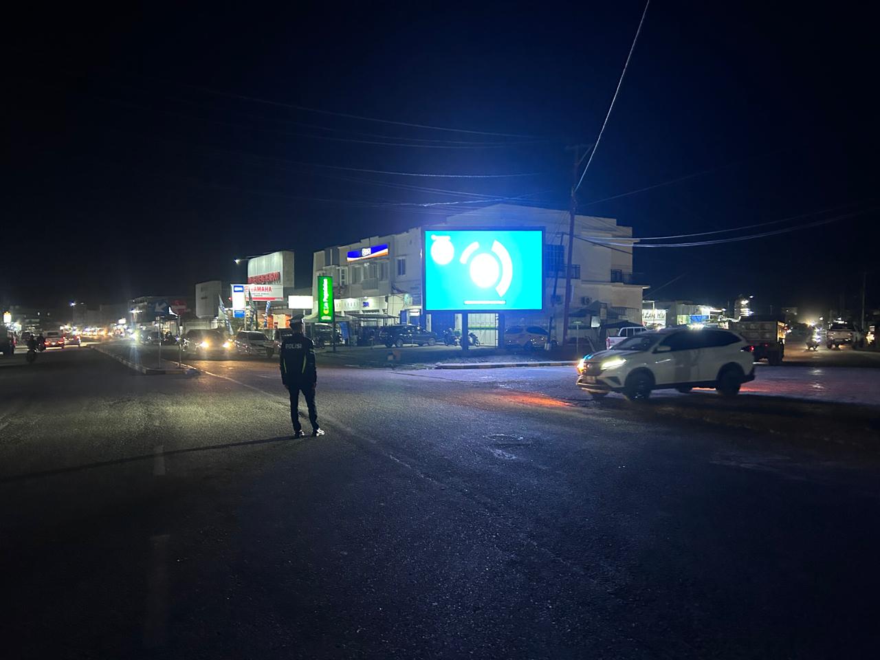 Polres Mamuju Tengah Terjunkan Blue Light Patrol di Jalan Trans Sulawesi, Rotator Biru Jadi Penanda Polri Hadir di Malam Hari