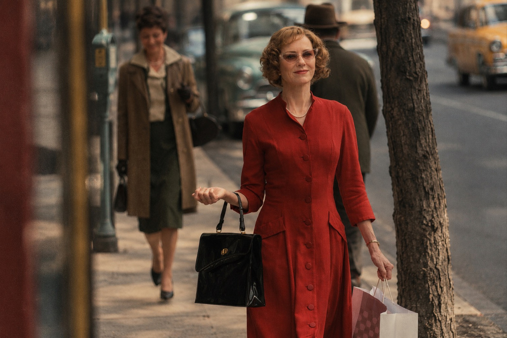Naomi Watts Raih Golden Eye Award di Zurich Film Festival untuk Film The Housewife