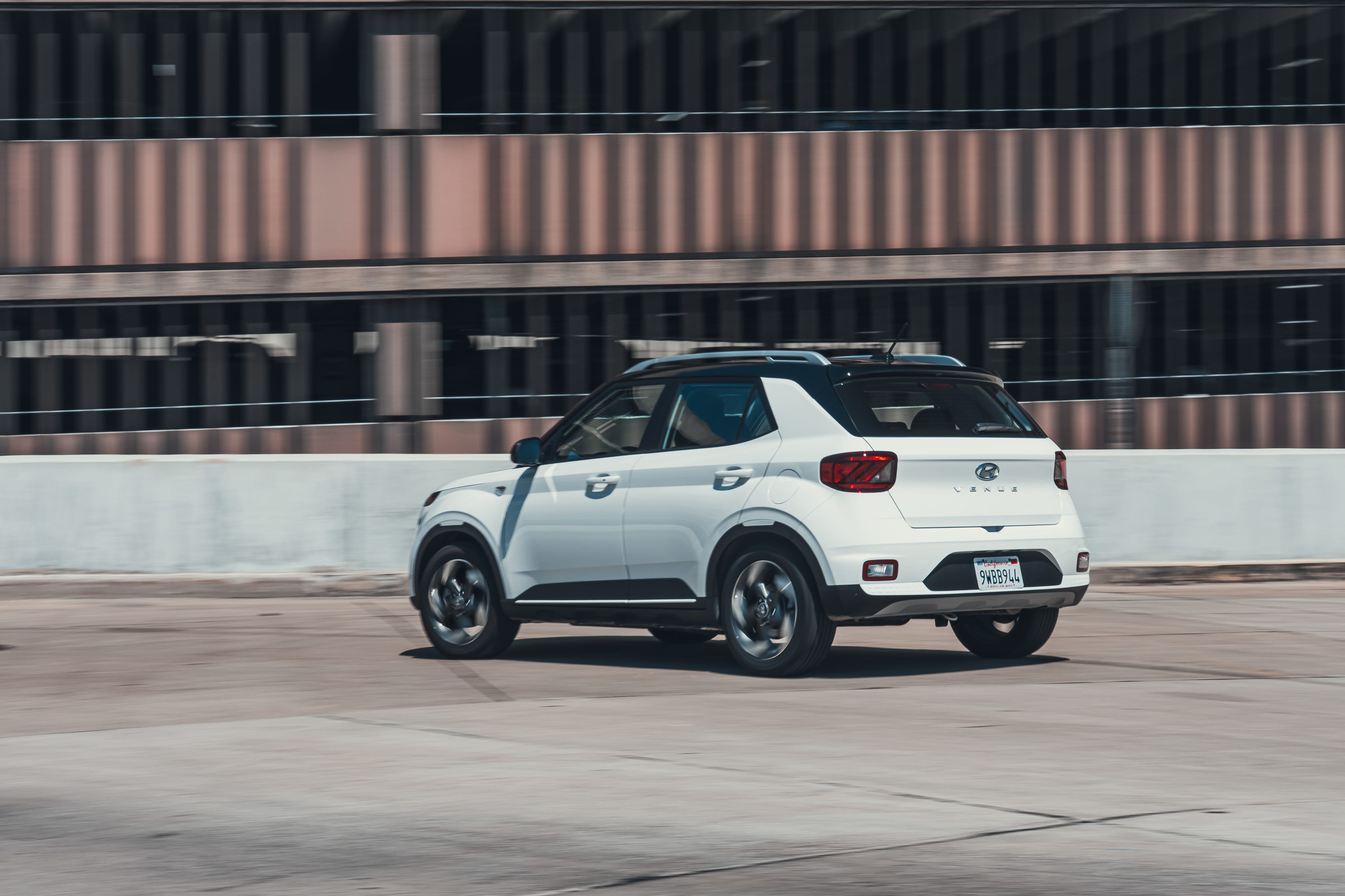 Review Hyundai Venue 2026: SUV Subkompak yang Jujur, Tapi Kompromi di Mesin dan Kabin