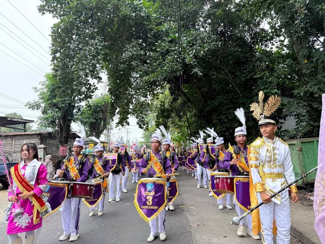Tim Drumband SMANTISA SMAN 3 Sarolangun Raih Juara 2 Tingkat Kabupaten, Kepala Sekolah Sorot Kerja Keras dan Doa