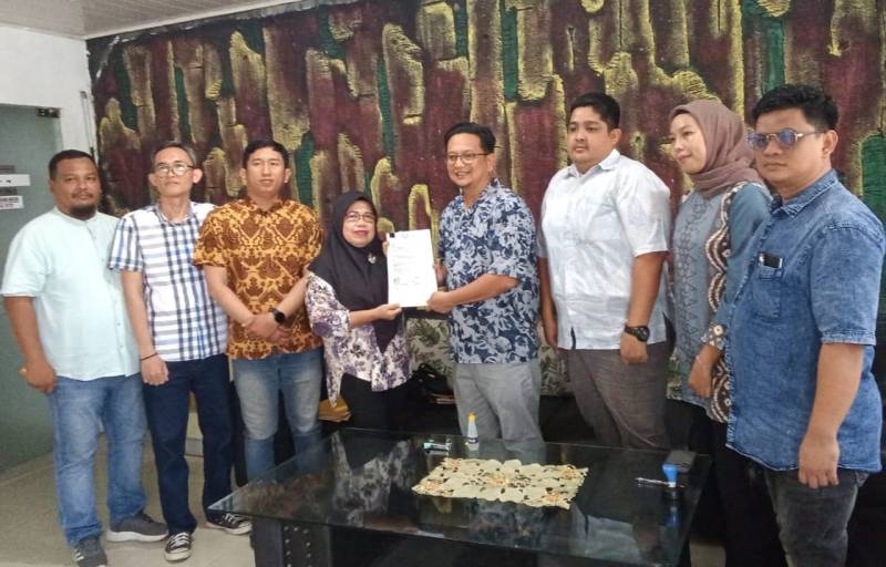 Perumda Pasar Palembang Jaya Gandeng PT Bukit Asam, 7 Kotak Sampah Jadi Awal Revitalisasi Pasar Tradisional