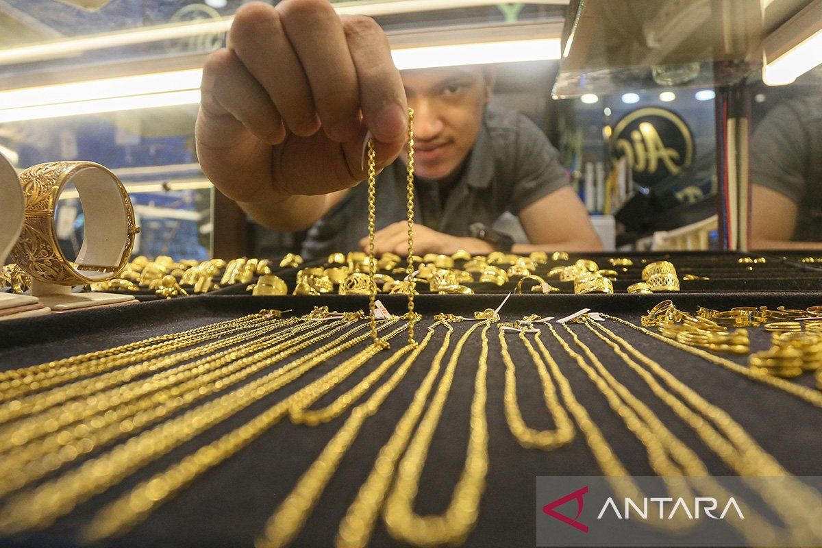 Harga Emas Antam di Kalimantan Selatan Naik Rp 80.000 Jadi Rp 2,725 Juta per Gram, Buyback Tembus Rp 2,585 Juta