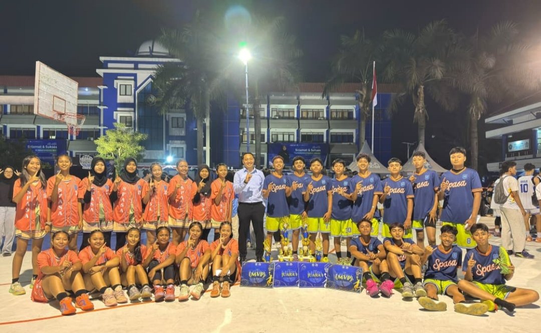 SMPN 1 Jember Kawinkan Gelar Juara Basket Pelajar, Tim Putra dan Putri Tampil Dominan
