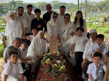 Revalina S Temat Berduka, Sang Ayah H. S. Temat Tutup Usia