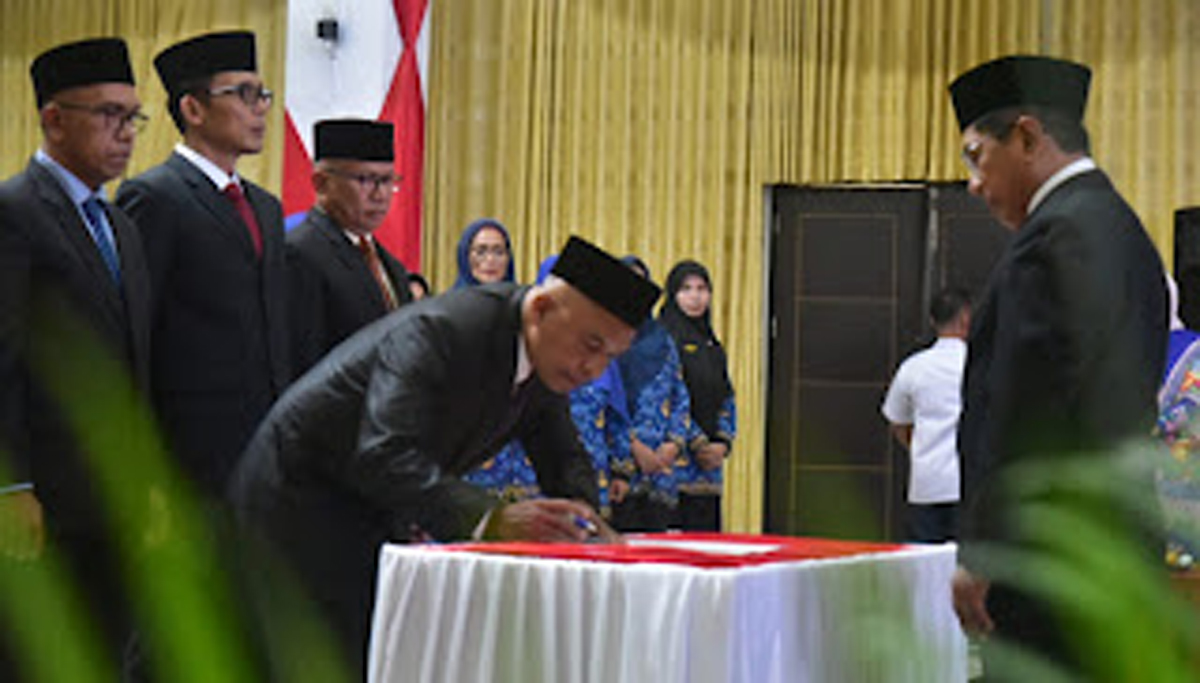 Bupati Padang Pariaman Lantik 5 Pejabat Eselon II, Rotasi Besar-besaran di Lingkup Pemkab