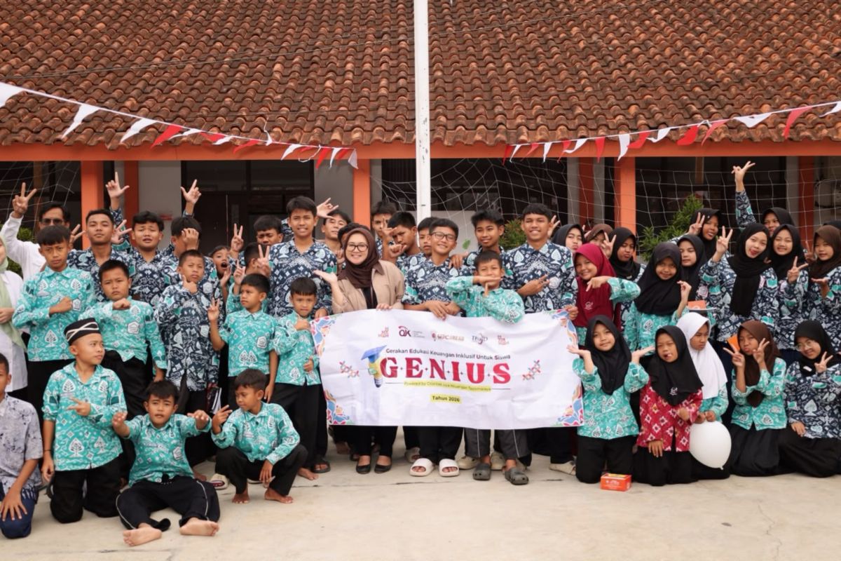 OJK Tasikmalaya Bekali 80 Siswa Sekolah Rakyat Kelola Uang Saku dan Waspadai Modus Judi Online