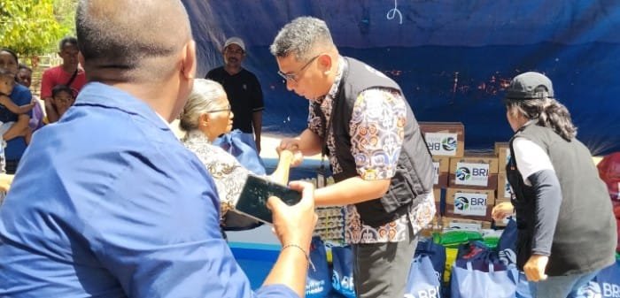 BRI Cabang Bajawa Dirikan Posko Logistik dan Dapur Umum untuk 23.360 Pengungsi Gempa Nagekeo