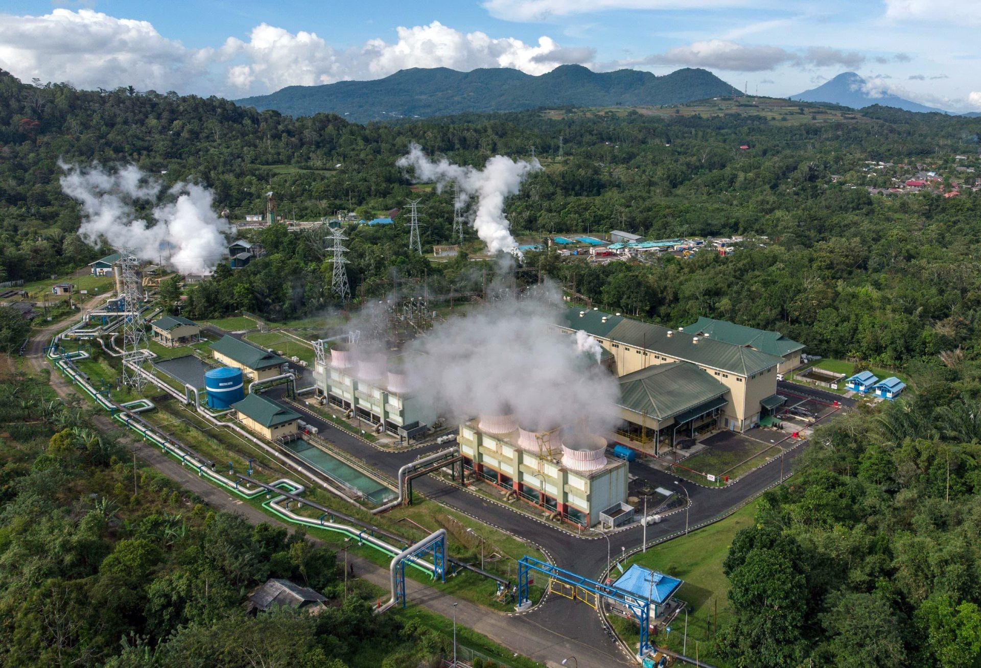 PLN Targetkan Kapasitas Panas Bumi Melompat ke 7,9 GW pada 2033, Sebar 110 Proyek Baru
