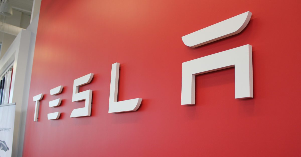 Tesla Kembali Jual Janji: FSD v15 