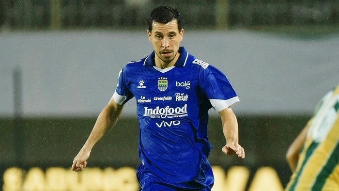 Thom Haye Alami Cedera Pelipis Mata dan Tak Ikut Perayaan Juara Persib di Dewata Challenge Series
