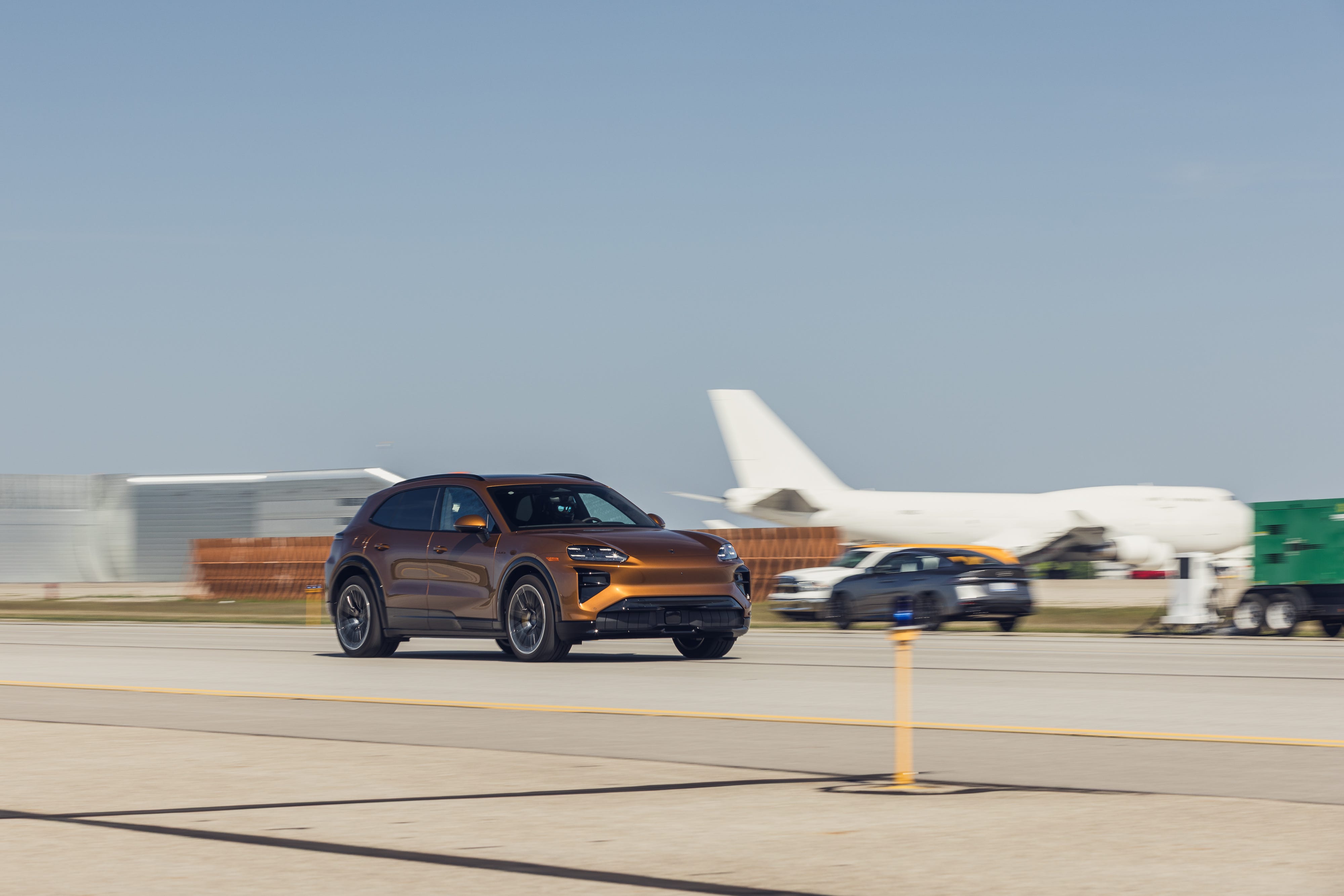 Porsche Cayenne Turbo Electric 2026 Mengalahkan 911 Turbo S di Tes 0-150-0 MPH, Ini Rahasianya