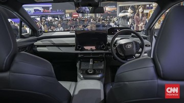 Toyota Catat 6.175 SPK di GIIAS 2026, Innova Zenix Hybrid Jadi Raja Pemesanan