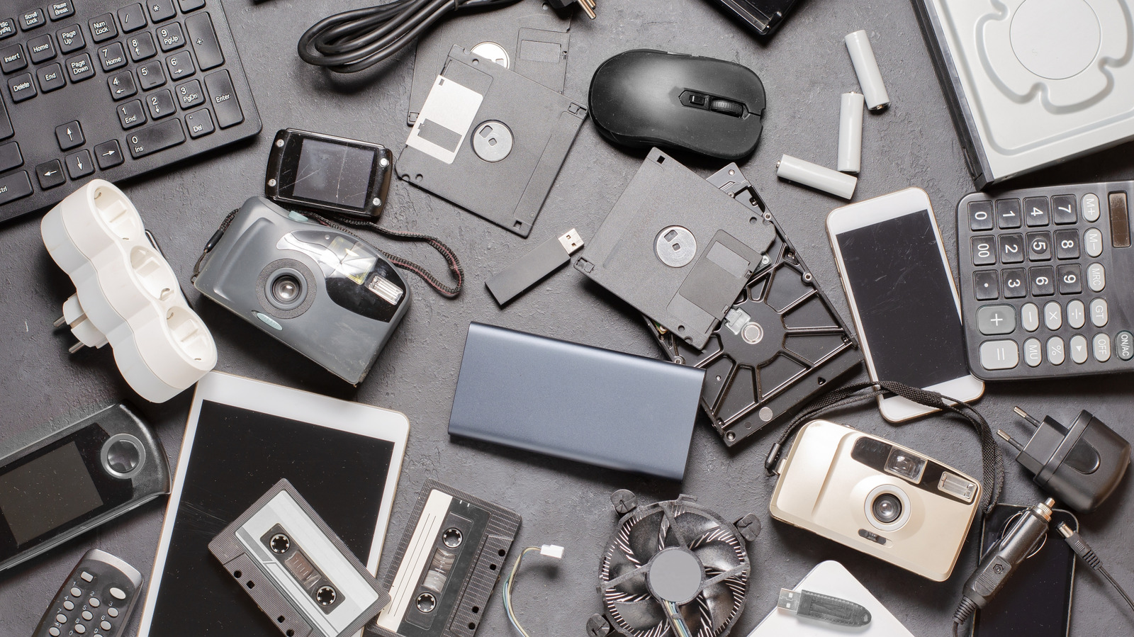 Jangan Buang Ponsel atau Laptop Rusak ke Tempat Sampah, Ini Cara Aman yang Benar