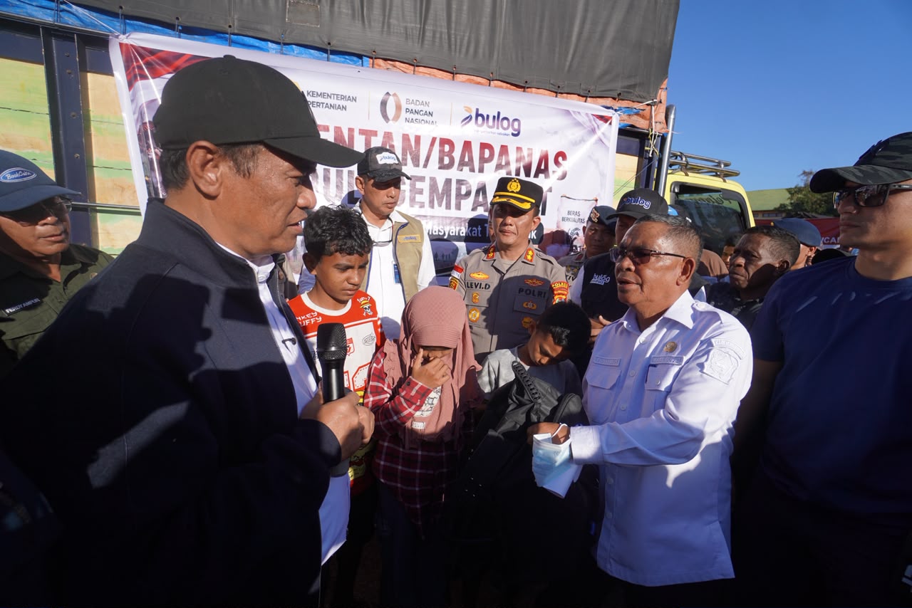 BULOG Salurkan 207 Ton Beras dan 6.000 Liter Minyak Goreng untuk Korban Gempa Flores, Stok Cadangan 35 Ribu Ton di NTT