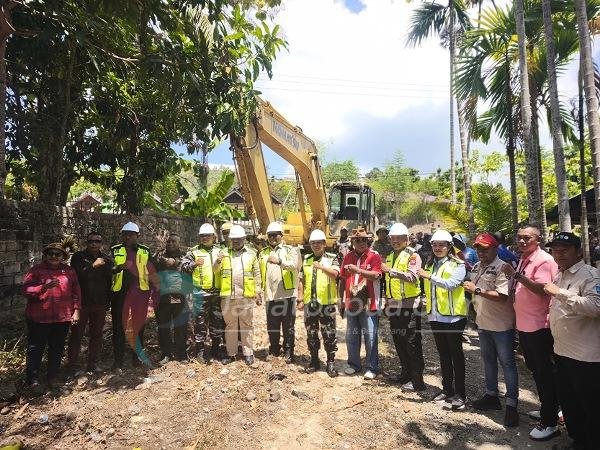 Jalan Anggori–Petrus Kafiar di Manokwari Mulai Dibangun, Buka Akses Baru dan Pangkas Jarak Tempuh Warga