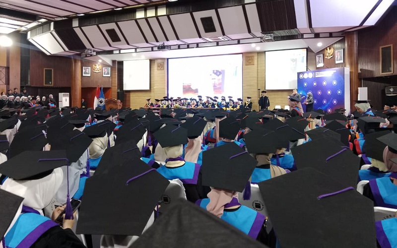 Lebih dari 1.500 Lulusan Unisba Langsung Kerja, Masa Tunggu Rata-rata Hanya Satu Bulan