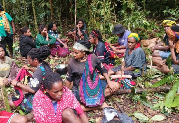 Warga Korowai di Yahukimo Mengungsi ke Hutan, Sembilan Ibu Hamil dan Anak-anak Butuh Makanan serta Layanan Kesehatan